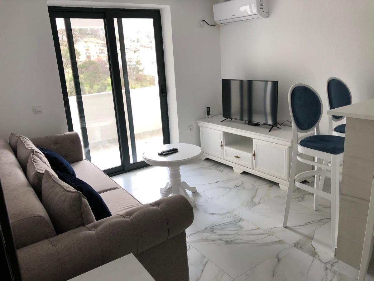 Apartment Apollo 2 Kotor Bagian luar foto
