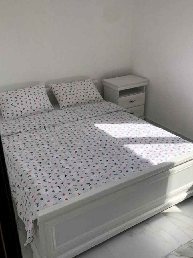 Apartment Apollo 2 Kotor Bagian luar foto